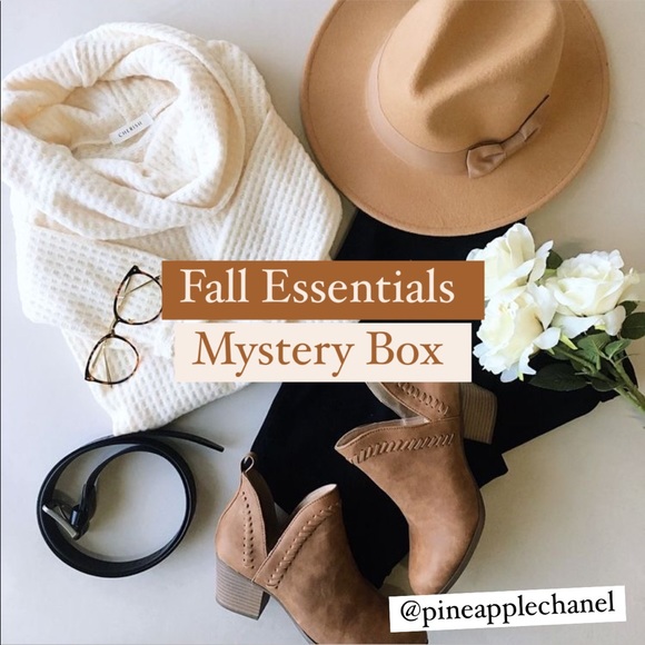 FALL ESSENTIALS STYLE MYSTERY BOX • 5 ITEMS - Picture 1 of 13